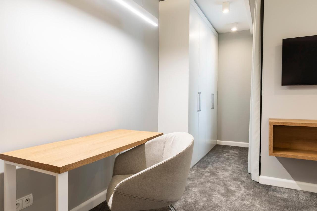 Royal Hill Aparthotel 3*